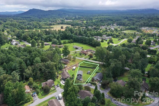 100 Victoria Springs Drive, Flat Rock, NC 28731