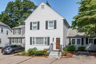 286 Linden Street 286, Wellesley, MA 02482