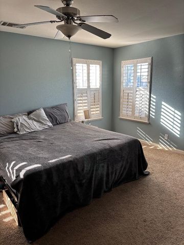 1724 Countrywood Ln, Escalon, CA 95320