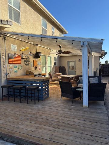 1724 Countrywood Ln, Escalon, CA 95320