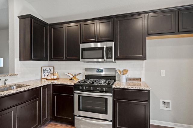 417 Dubina Ave, Georgetown, TX 78626