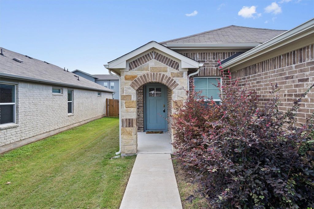 417 Dubina Ave, Georgetown, TX 78626