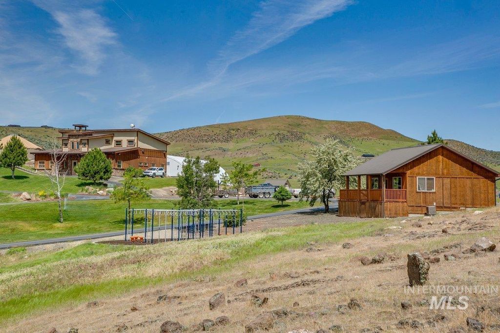 5001 Cherry Gulch Lane, Emmett, ID 83617