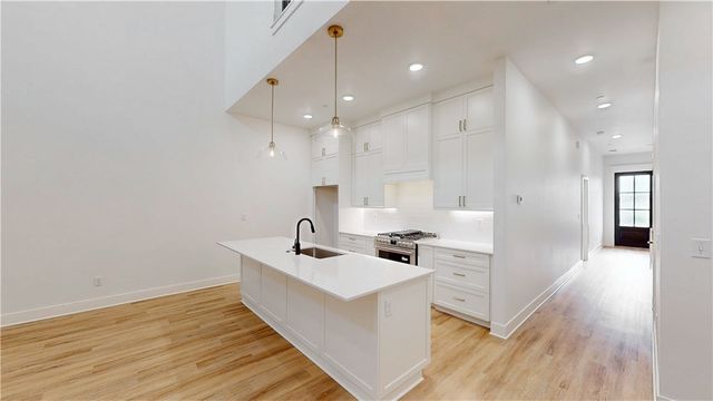 5918 S Bellview Road, Rogers, AR 72758