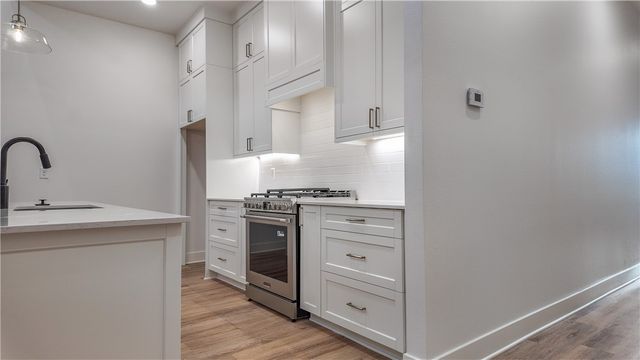 5918 S Bellview Road, Rogers, AR 72758