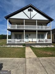 70 Kevin Court, Porterdale, GA 30014