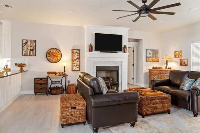 6510 SW Whispering Oak, Lawton, OK 73505
