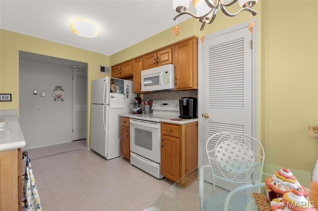 1530 Bedford Forge Court 15, Chesterfield, MO 63017