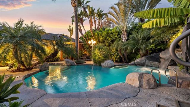 2129 N Pine, Orange, CA 92865