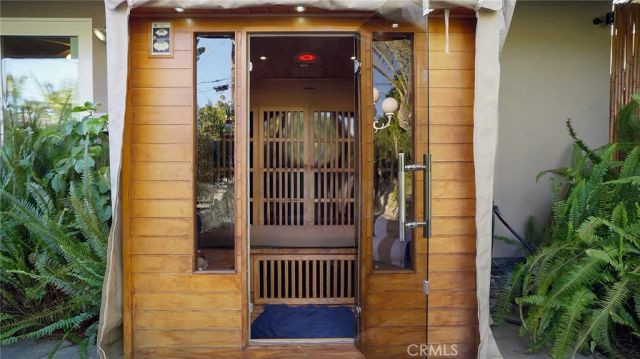 2129 N Pine, Orange, CA 92865
