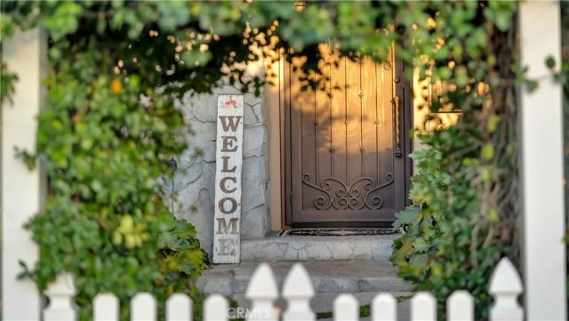2129 N Pine, Orange, CA 92865