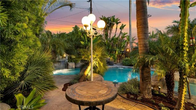 2129 N Pine, Orange, CA 92865