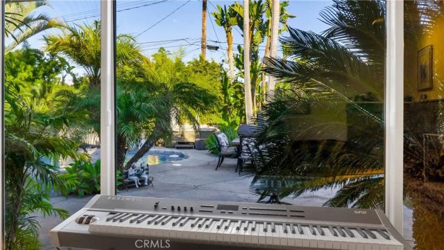 2129 N Pine, Orange, CA 92865
