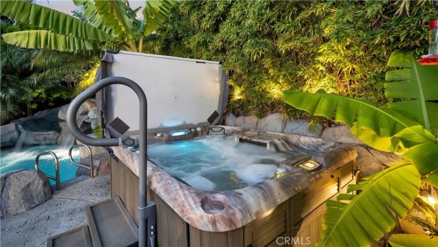2129 N Pine, Orange, CA 92865