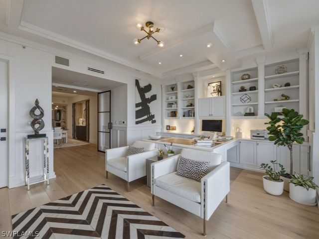 8787 Bay Colony DR 306, Naples, FL 34108