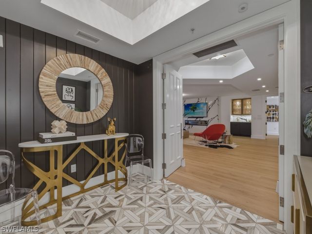 8787 Bay Colony DR 306, Naples, FL 34108