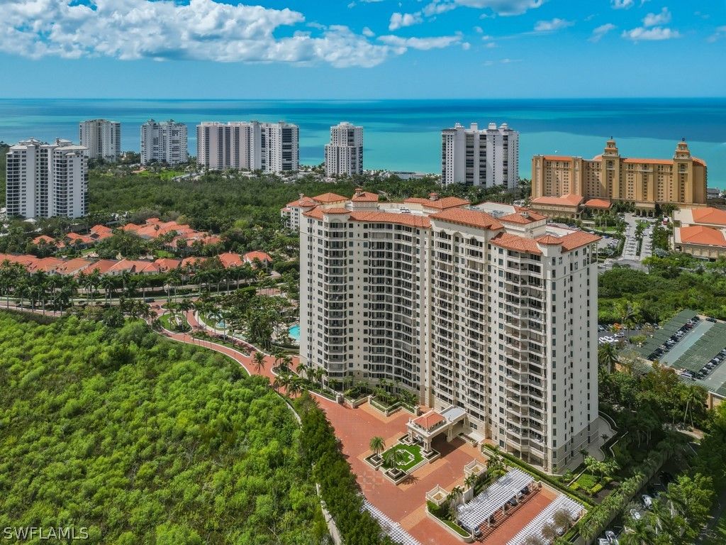 8787 Bay Colony DR 306, Naples, FL 34108