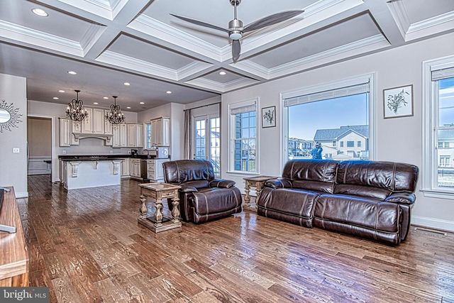 41514 CARRIAGE HORSE DR, Aldie, VA 20105