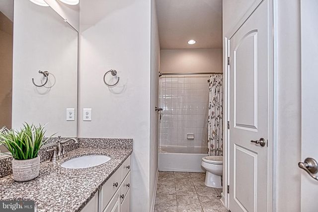 41514 CARRIAGE HORSE DR, Aldie, VA 20105