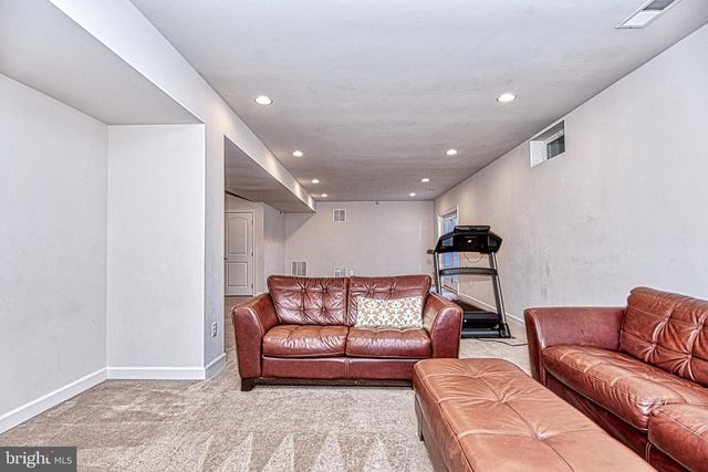 41514 CARRIAGE HORSE DR, Aldie, VA 20105