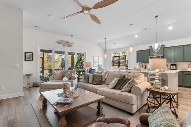 3211 Sutherland Dr., Little River, SC 29566