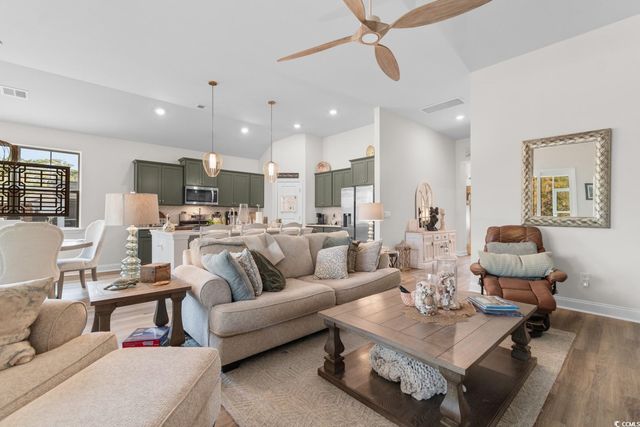 3211 Sutherland Dr., Little River, SC 29566