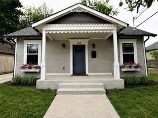 1614 Hubert Street, Dallas, TX 75206