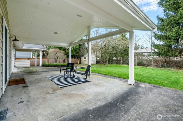 13416 NE 70th Street, Redmond, WA 98052