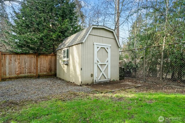 13416 NE 70th Street, Redmond, WA 98052