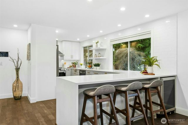 13416 NE 70th Street, Redmond, WA 98052