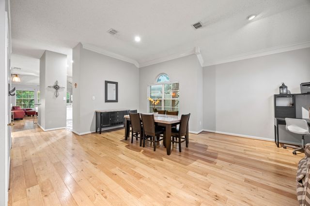 111 Stonecreek Drive, Irving, TX 75063