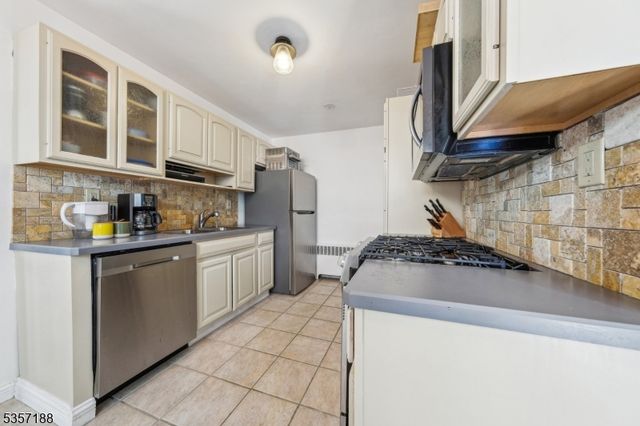 473 Homestead Pl, Union Twp., NJ 07083