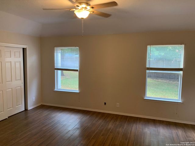 10118 CEDARCLIFF, San Antonio, TX 78245