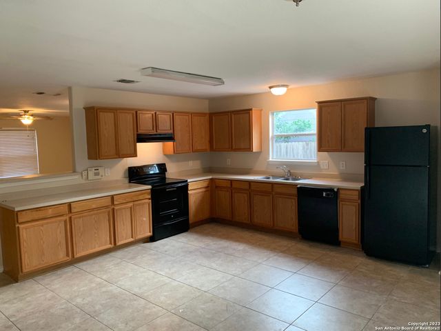 10118 CEDARCLIFF, San Antonio, TX 78245