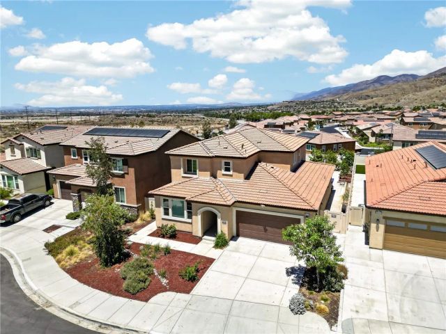 8010 Sorrento, Highland, CA 92346