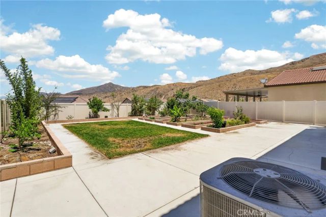 8010 Sorrento, Highland, CA 92346