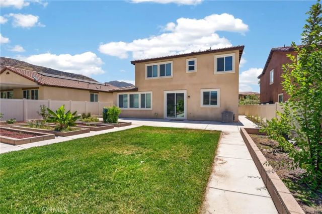 8010 Sorrento, Highland, CA 92346