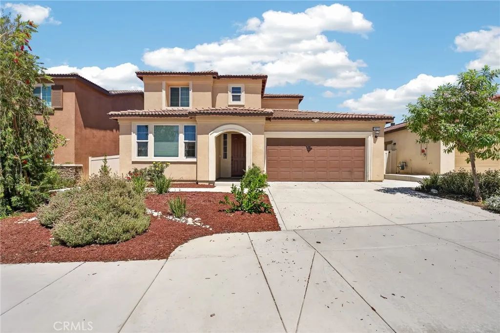 8010 Sorrento, Highland, CA 92346