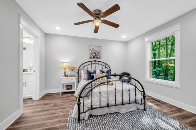 2411 Bell St, Ashland City, TN 37015