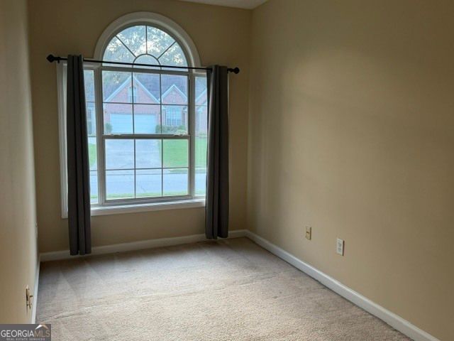 2242 Vintage Oaks Drive, Loganville, GA 30052