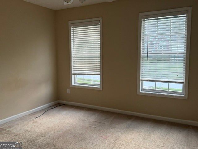 2242 Vintage Oaks Drive, Loganville, GA 30052