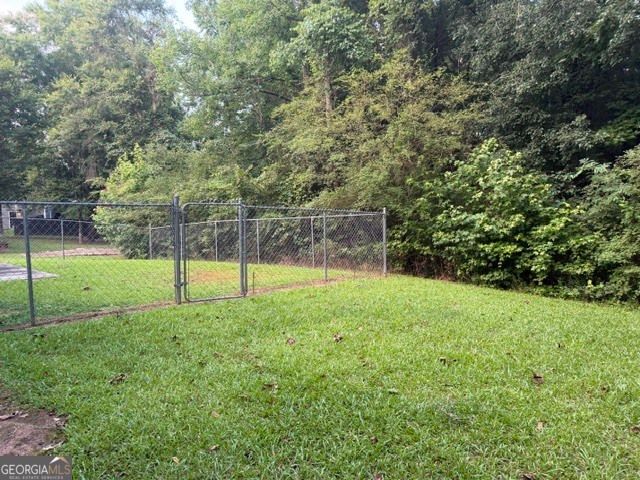 2242 Vintage Oaks Drive, Loganville, GA 30052