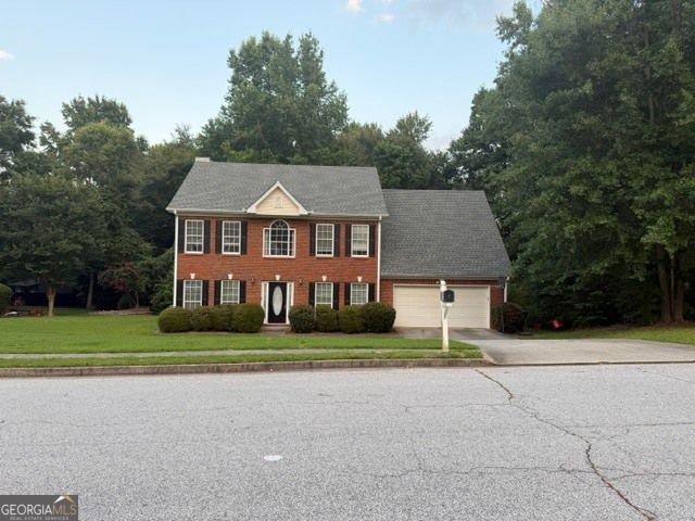 2242 Vintage Oaks Drive, Loganville, GA 30052
