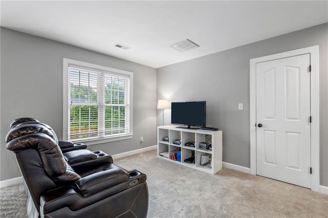 4430 Ashton Oaks Court, High Point, NC 27265