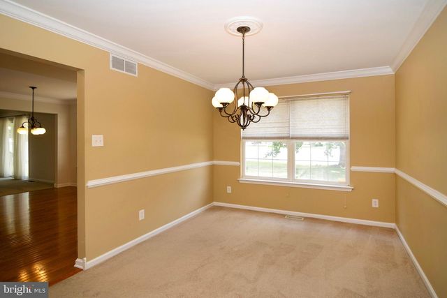 34 CHESTERTOWN RD, Sicklerville, NJ 08081