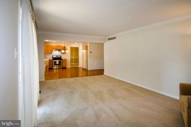 34 CHESTERTOWN RD, Sicklerville, NJ 08081