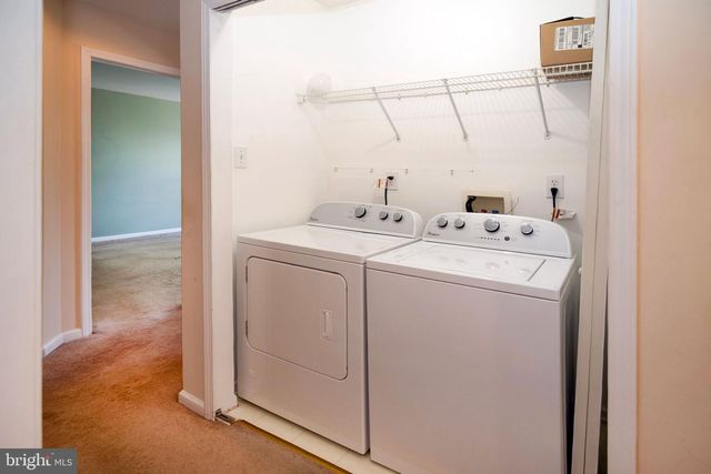 34 CHESTERTOWN RD, Sicklerville, NJ 08081