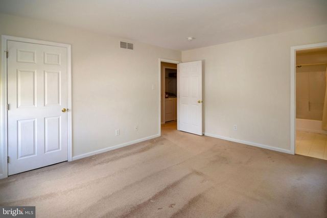 34 CHESTERTOWN RD, Sicklerville, NJ 08081