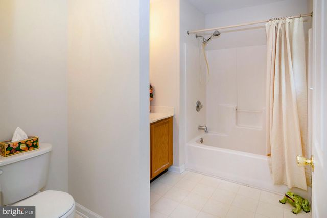 34 CHESTERTOWN RD, Sicklerville, NJ 08081