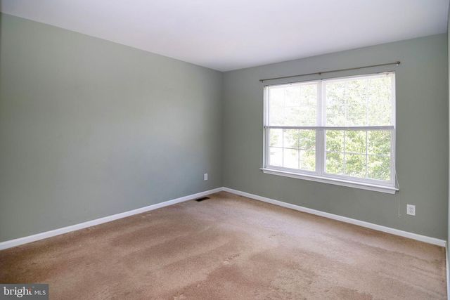 34 CHESTERTOWN RD, Sicklerville, NJ 08081